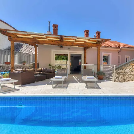 In 30426 Novi Vinodolski